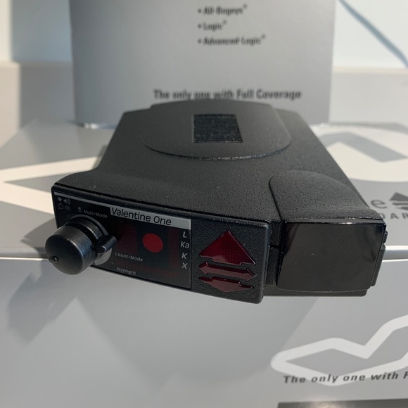 Valentine1 Gen1 MINT Valentine One Generation 1 Pre-Owned Radar Detector Locator - Picture 9 of 16